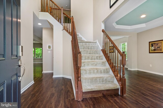 31 Crescent Links Dr, North East, MD 21901 - foyer entrance featuring a wealth of natural light, wood finished floors, and baseboards