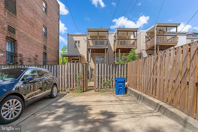 2415 Saint Paul St, Baltimore, MD 21218 - view of patio / terrace