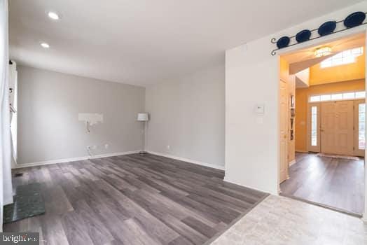 17661 Avenel Ln, Dumfries, VA 22026 - spare room with wood finished floors, baseboards, and recessed lighting