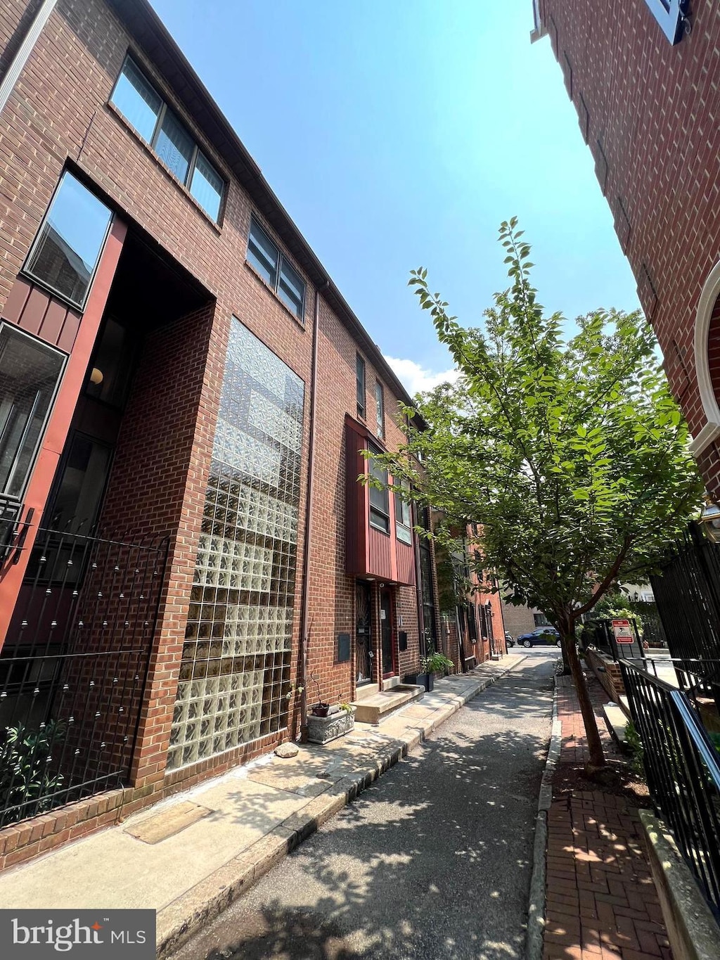 903 Latimer St, Philadelphia, PA 19107 - exterior space featuring curbs and sidewalks