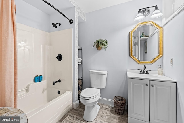 full bath featuring vanity, toilet, wood finished floors, shower / tub combo with curtain, and baseboards