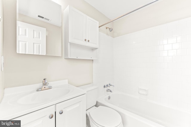1516 Lancaster St, Baltimore, MD 21231 - full bath featuring vanity and bathing tub / shower combination