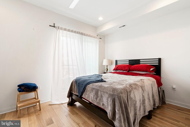 1649 N Randolph St, Philadelphia, PA 19122 - bedroom featuring wood finished floors, baseboards, and recessed lighting