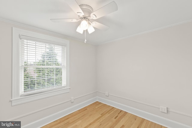 512 Dunlap St, Winchester, VA 22601 - unfurnished room with light wood-style flooring, ornamental molding, baseboards, and a ceiling fan