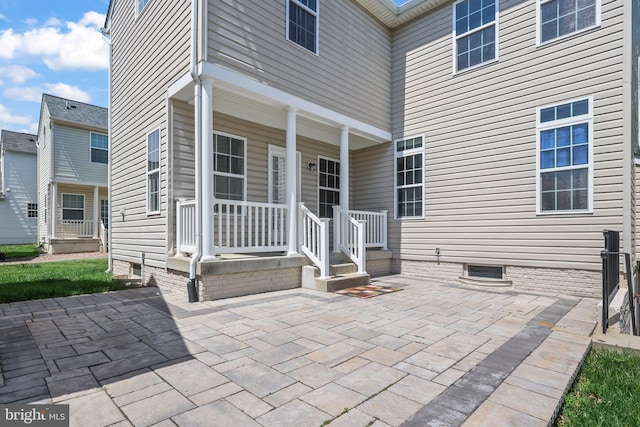 view of patio / terrace with covered porch