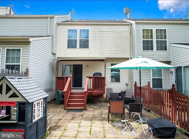 518 Macintosh Cir, Joppa, MD 21085 - back of house with a patio, fence, and a deck