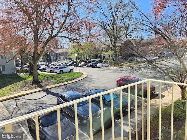 5900 Queenston St Unit 498, Springfield, VA 22152 - view of yard with a residential view