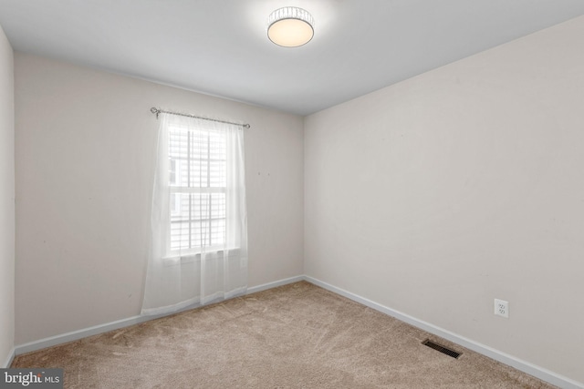 2710 Beech Orchard Ln, Upper Marlboro, MD 20774 - unfurnished room with carpet floors, visible vents, and baseboards