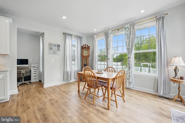187 Boxelder Dr, Stafford, VA 22554 - dining space featuring baseboards, light wood-style flooring, visible vents, and recessed lighting