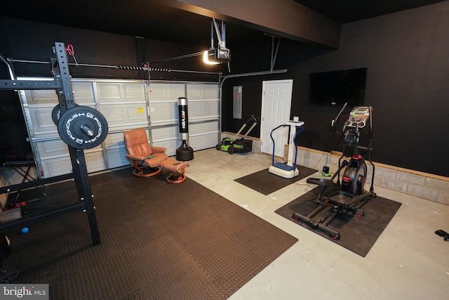 workout room featuring a garage