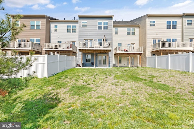 719 Thurlow Ct, Bel Air, MD 21014 - back of property with a yard and a fenced backyard