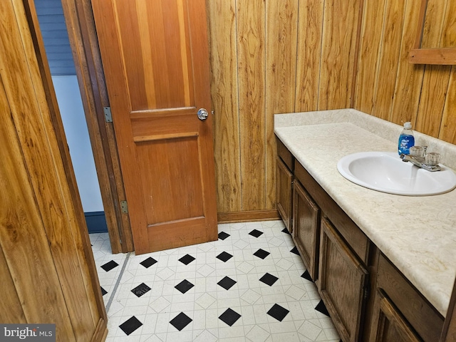 bathroom with vanity