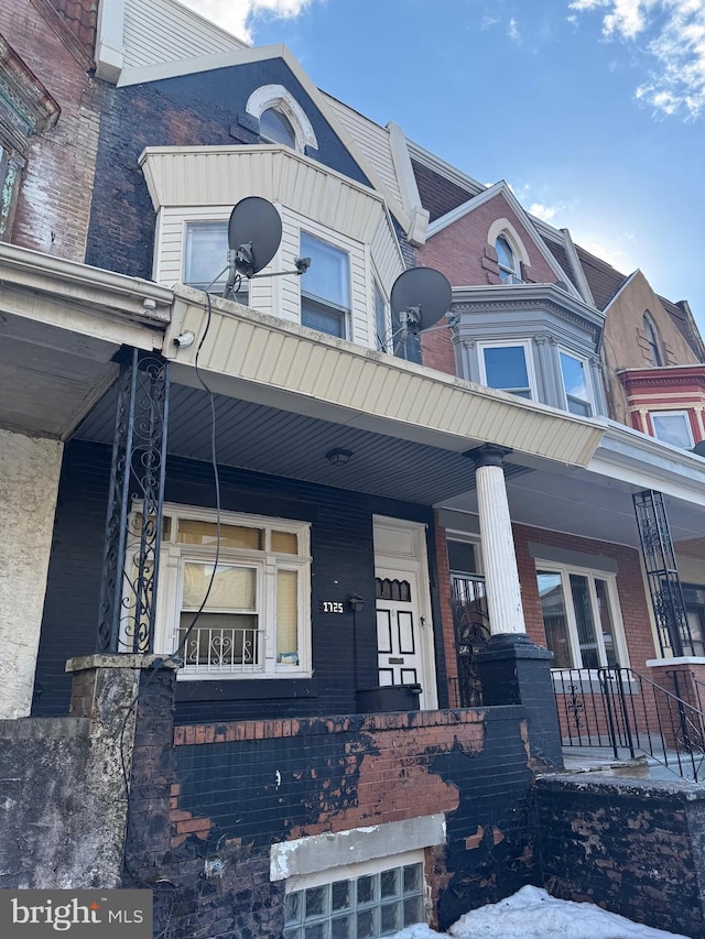 1725 N Creighton St, Philadelphia, PA 19131 - view of property featuring covered porch