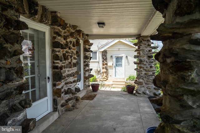 8 Oakley Rd, Upper Darby, PA 19082 - view of patio