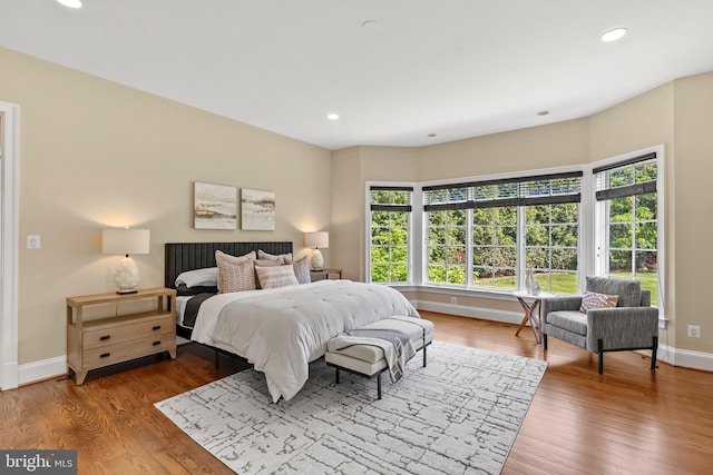11820 Plantation Dr, Great Falls, VA 22066 - bedroom featuring baseboards, recessed lighting, and wood finished floors