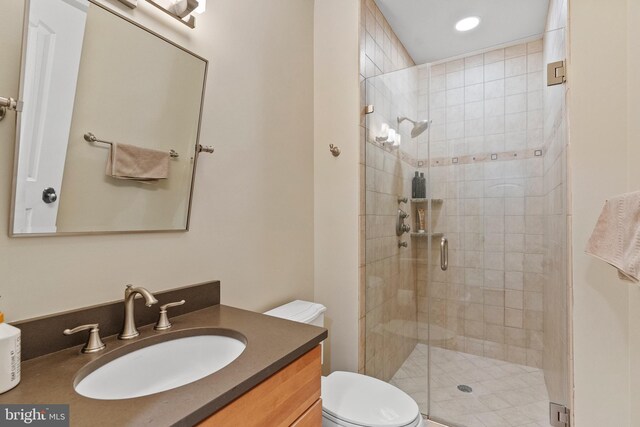 11820 Plantation Dr, Great Falls, VA 22066 - full bath with vanity, toilet, recessed lighting, and a stall shower