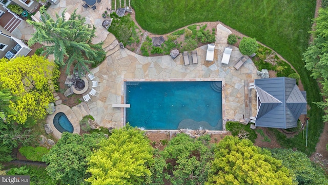 11820 Plantation Dr, Great Falls, VA 22066 - drone / aerial view