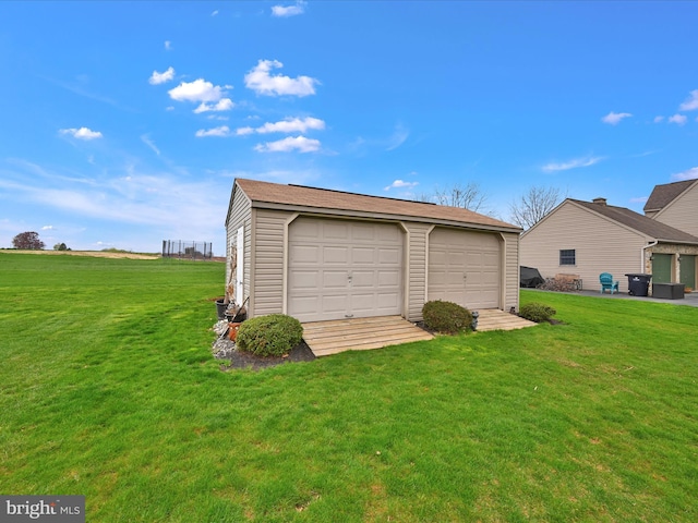 view of detached garage