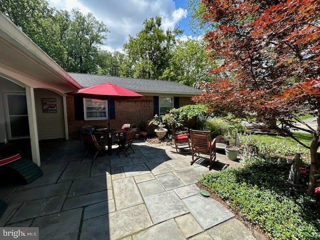 3004 Bluff Point Ln, Silver Spring, MD 20906 - view of patio with outdoor dining space