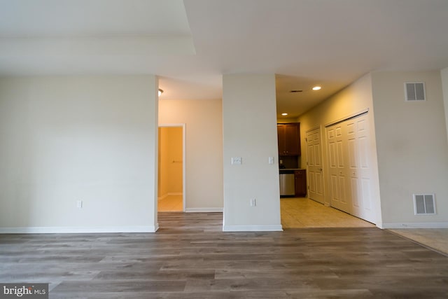 1144 Halifax Pl, Hamilton, NJ 08619 - unfurnished living room with baseboards, visible vents, recessed lighting, and light wood finished floors