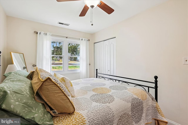 993 Hillendale Dr, Annapolis, MD 21409 - bedroom with visible vents, a closet, and a ceiling fan