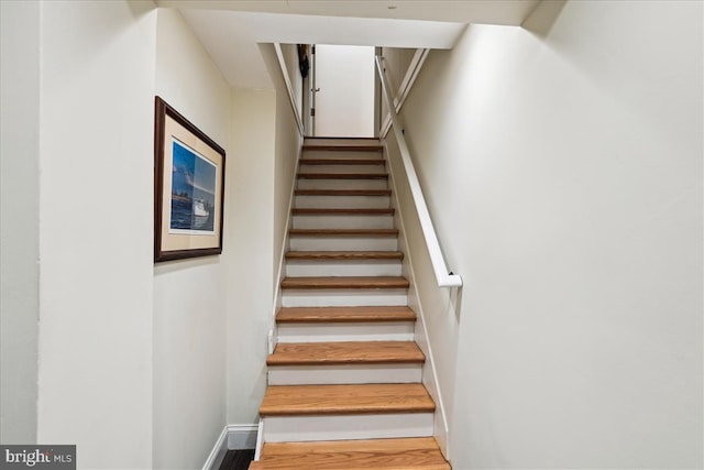993 Hillendale Dr, Annapolis, MD 21409 - stairs featuring baseboards and wood finished floors