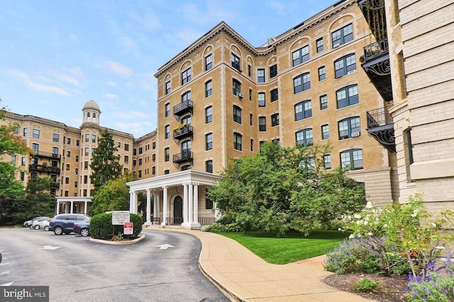 2853 Ontario Rd NW Unit 609, Washington, DC 20009 - view of apartment building / complex