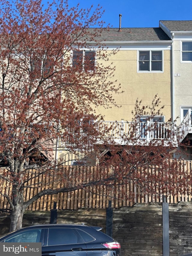 3814 Woodlawn Ct, Alexandria, VA 22304 - view of property exterior with stucco siding