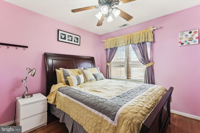 3814 Woodlawn Ct, Alexandria, VA 22304 - bedroom with visible vents, a ceiling fan, baseboards, and dark wood finished floors