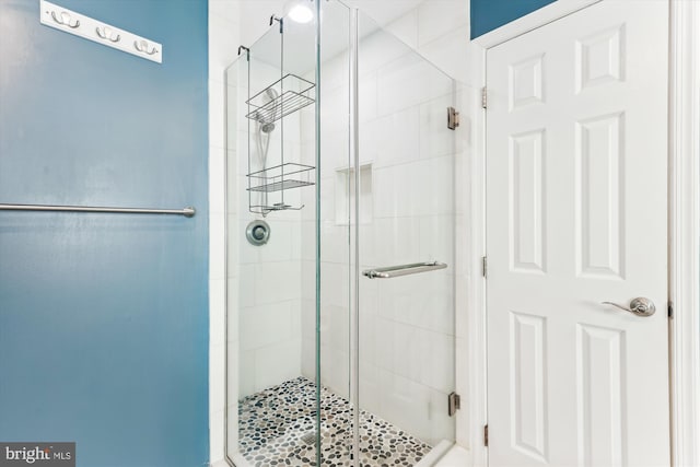 3814 Woodlawn Ct, Alexandria, VA 22304 - full bath with a shower stall