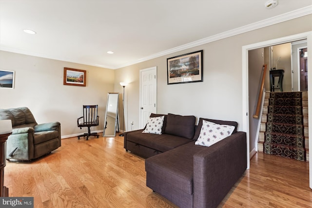 3814 Woodlawn Ct, Alexandria, VA 22304 - living area featuring recessed lighting, ornamental molding, and light wood finished floors