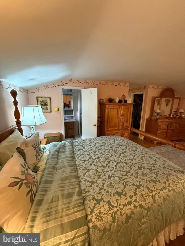 2703 Branch Pike, Cinnaminson, NJ 08077 - bedroom with lofted ceiling