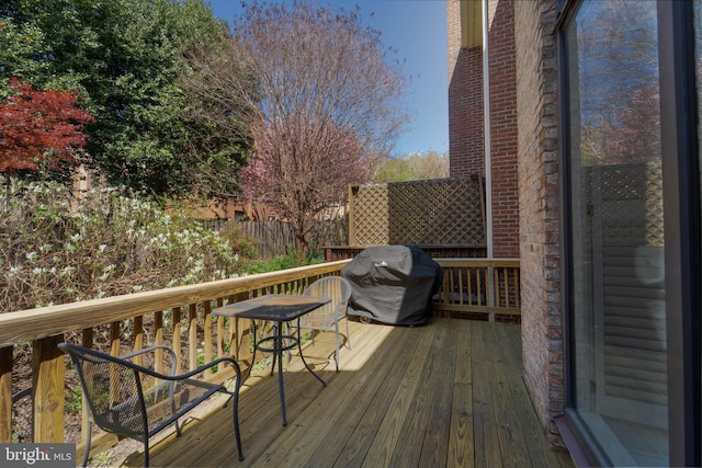 6038 Kelsey Ct, Falls Church, VA 22044 - wooden deck with grilling area and fence