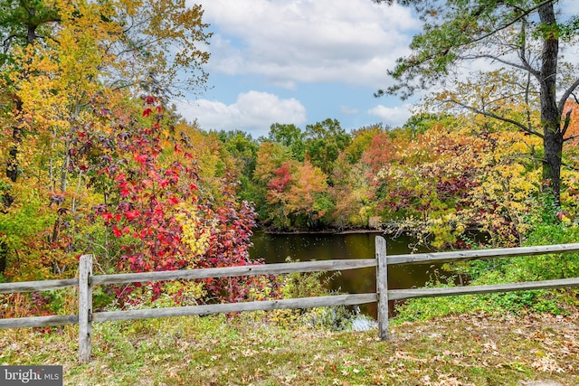 6 Finchley Ct, Southampton, NJ 08088 - water view