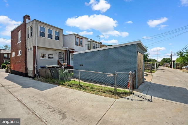 560 25th Pl NE, Washington, DC 20002 - exterior space featuring fence private yard