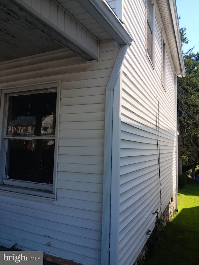 view of property exterior