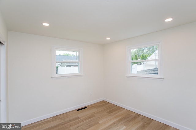 1102 Dolores Ln, Croydon, PA 19021 - unfurnished room featuring baseboards, light wood-style flooring, and recessed lighting