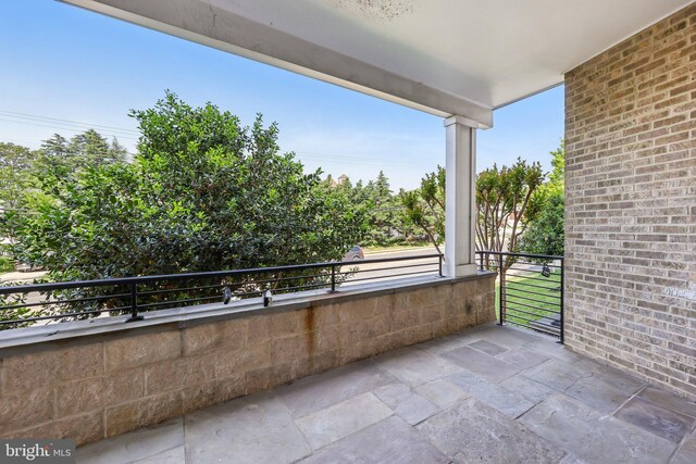 1905 S Glebe Rd, Arlington, VA 22204 - view of balcony