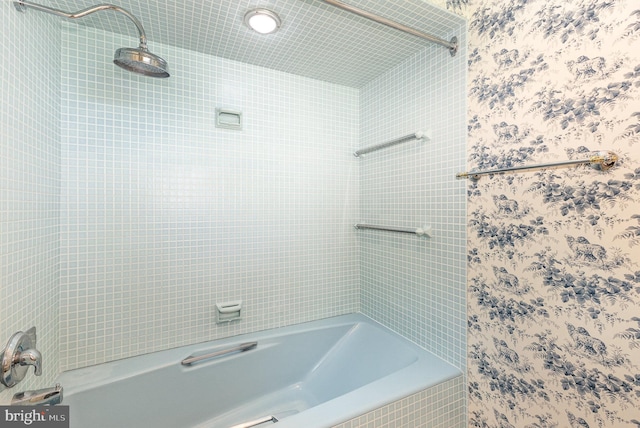 4300 Valleyview Rd, Harrisburg, PA 17112 - full bathroom featuring wallpapered walls and  shower combination