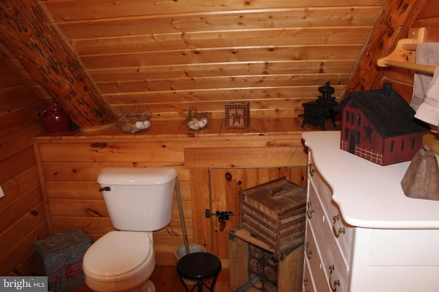 bathroom featuring toilet