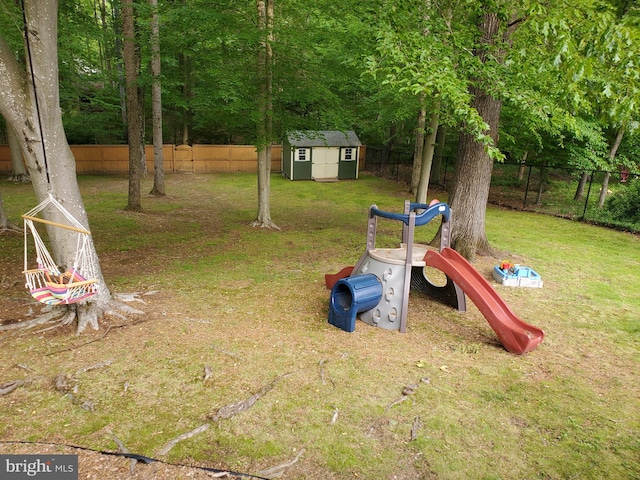 6266 Occoquan Forest Dr, Manassas, VA 20112 - view of yard featuring a shed and an outdoor structure