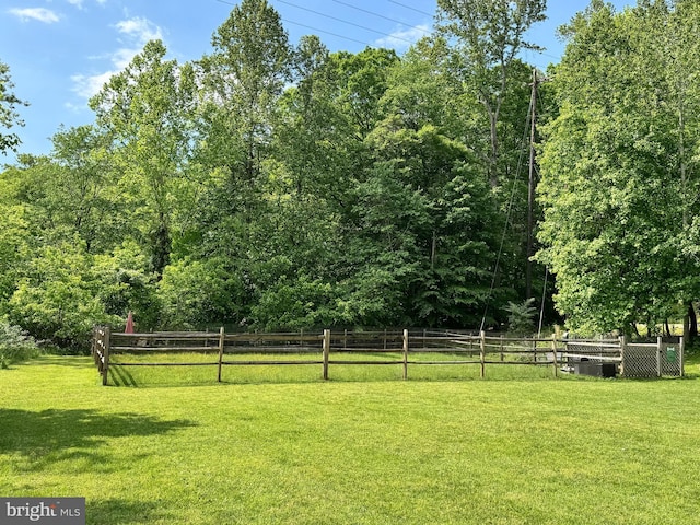 6266 Occoquan Forest Dr, Manassas, VA 20112 - view of yard