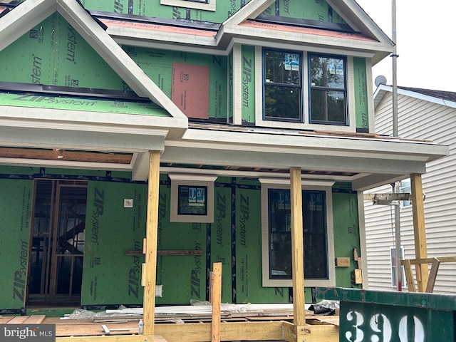 view of front facade with covered porch