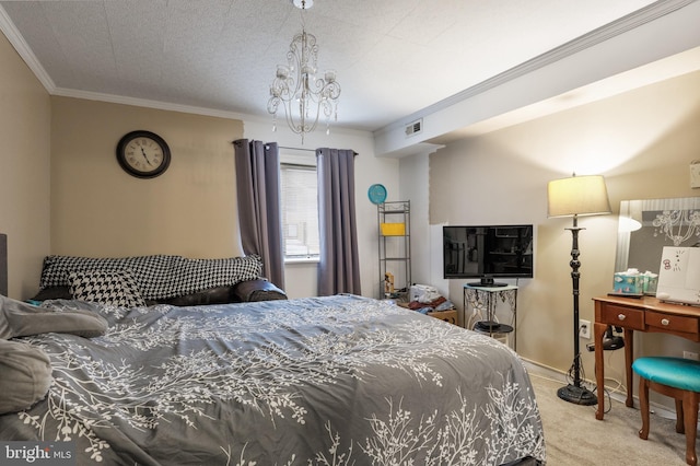 carpeted bedroom featuring an inviting chandelier, visible vents, baseboards, and ornamental molding