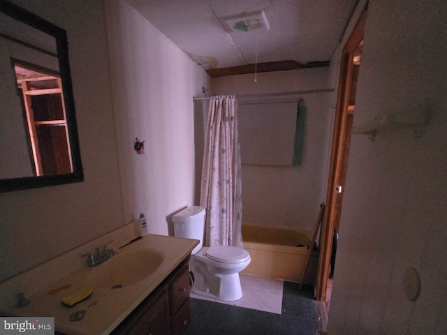 14248 Cunningham Dr SW, Cumberland, MD 21502 - bathroom with toilet, shower / bath combo, vanity, and tile patterned flooring