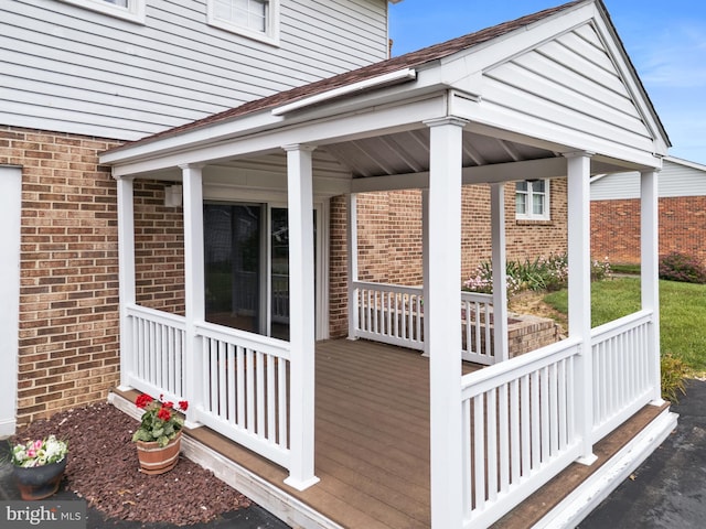 30 Stardust Dr, Newark, DE 19702 - view of porch