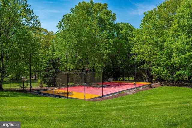 8412 Dasher Ct, Gaithersburg, MD 20882 - view of sport court with community basketball court
