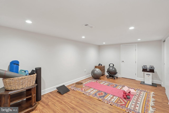 8519 Century Oak Ct, Fairfax Station, VA 22039 - workout area featuring recessed lighting, visible vents, baseboards, and wood finished floors