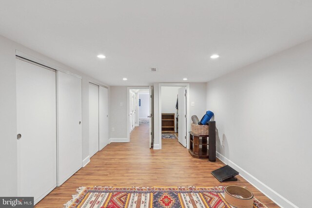 8519 Century Oak Ct, Fairfax Station, VA 22039 - interior space featuring light wood-type flooring, baseboards, and recessed lighting