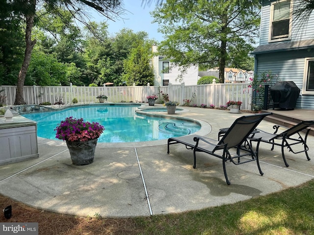 115 Union Mill Ter, Mount Laurel, NJ 08054 - view of pool featuring grilling area, a patio, a fenced backyard, and a pool with connected hot tub